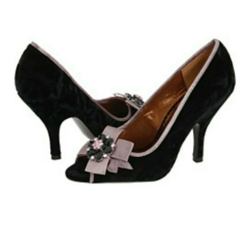 Poetic License Dazzling Day 6.5 Black Velvet Heels, Gray Satin Bows & Crystals - Picture 9 of 9